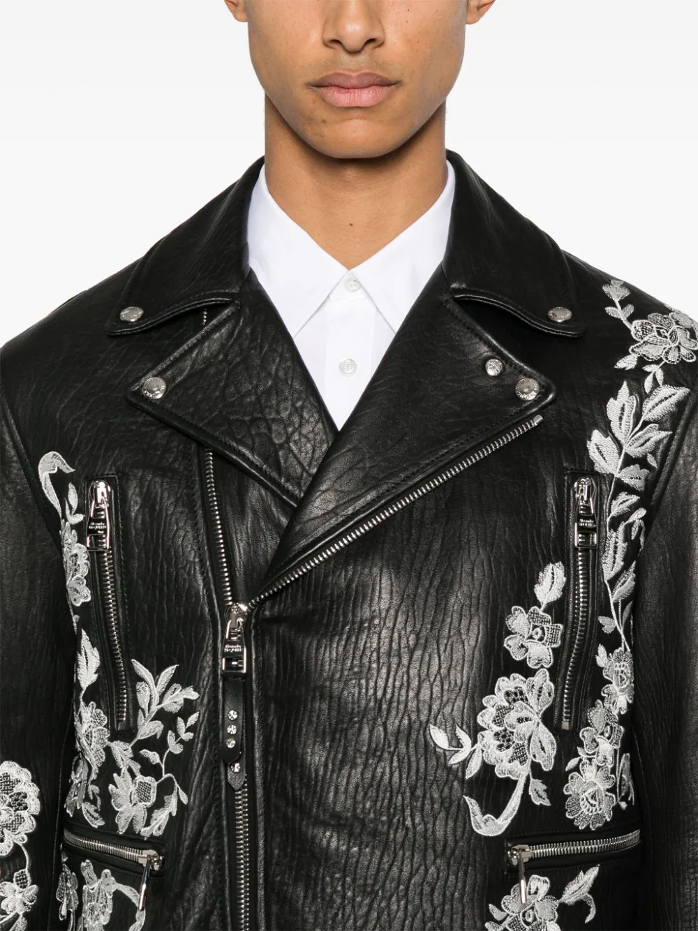 ALEXANDER MCQUEEN - FLORAL EMBROIDERED LEATHER BIKER JACKET ALEXANDER MCQUEEN - FLORAL EMBROIDERED LEATHER BIKER JACKET